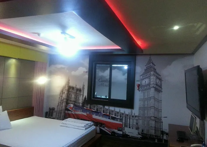 Hotel Castle 2*